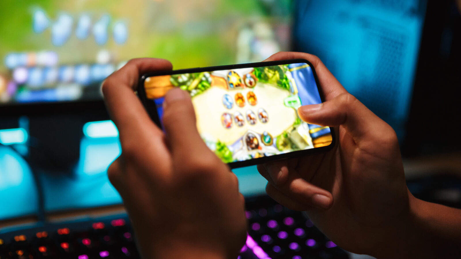 mobile phone gaming